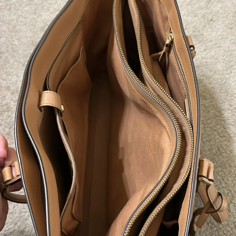 Tory Burch Tan Tote Bag - Picture 6 of 10